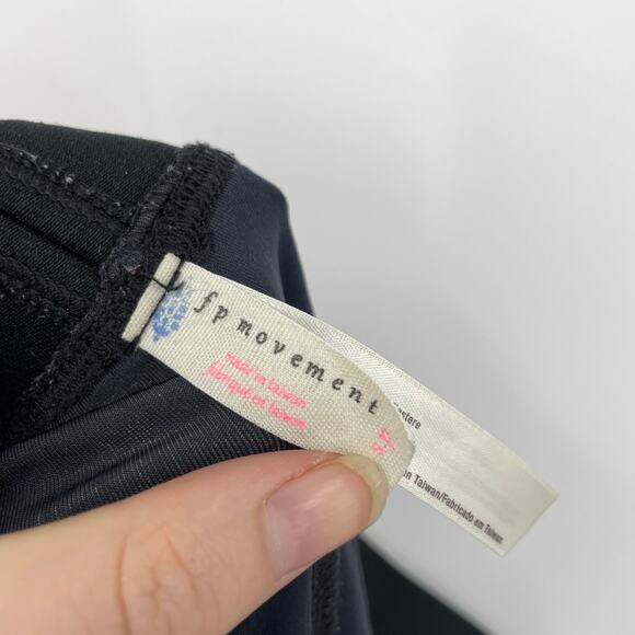 Free People Leggings Womens Size Small Cropped Velvet Ruched Black FP Movement - Picture 4 of 6